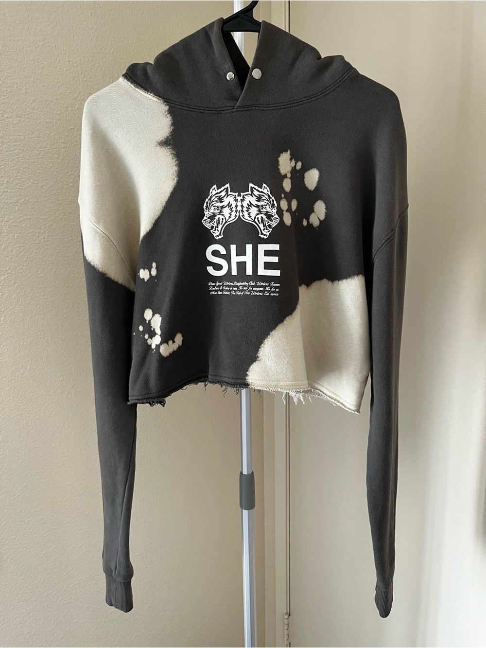 Darc Sport "SHE" Wolves Limited Edition Cropped Hoodie Size S